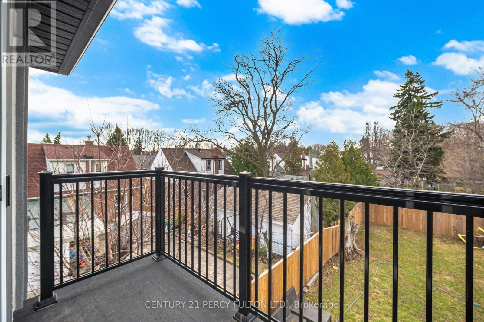 195 Danforth Road, Toronto, ON - Outdoor
