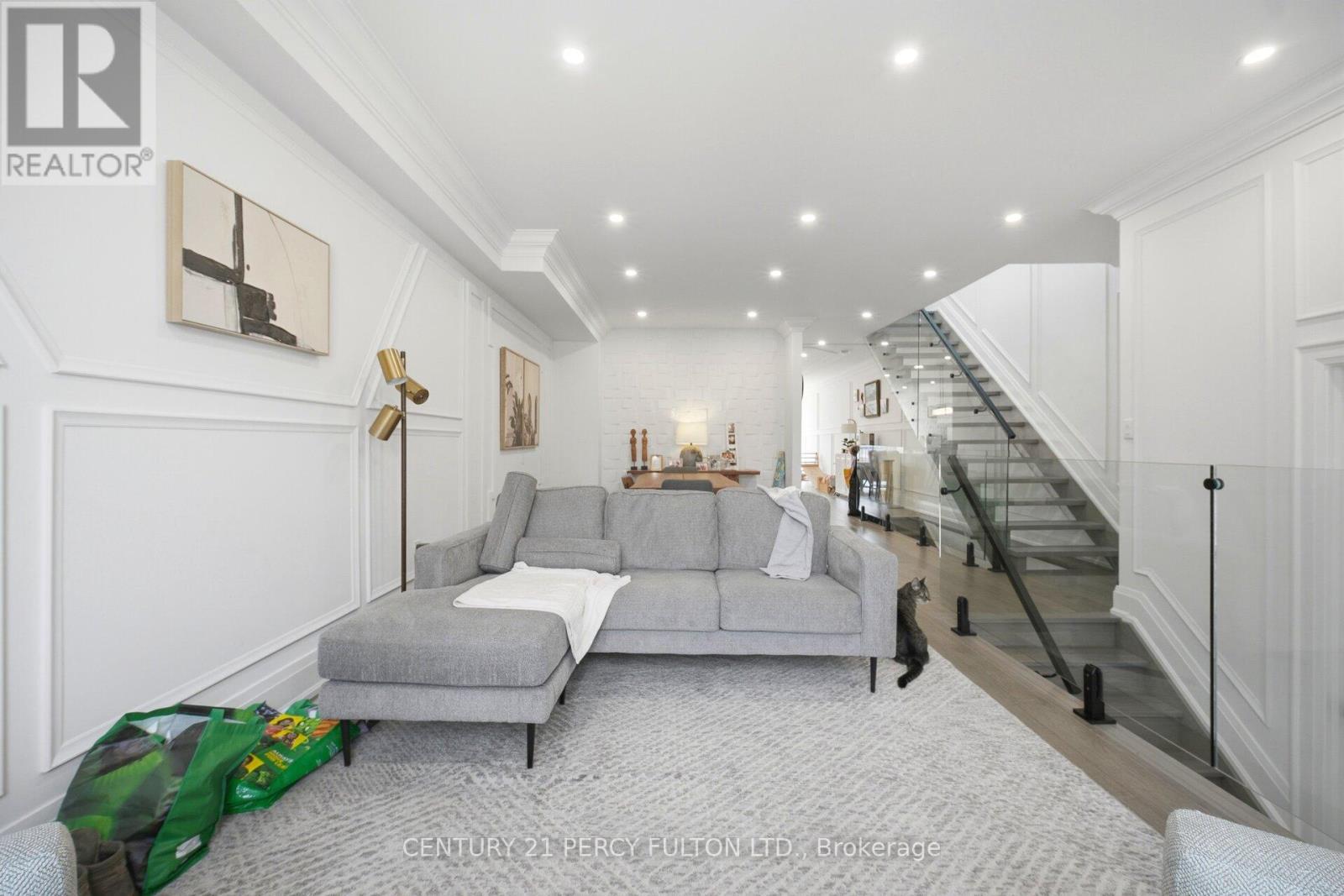 195 Danforth Road, Toronto, ON - Indoor