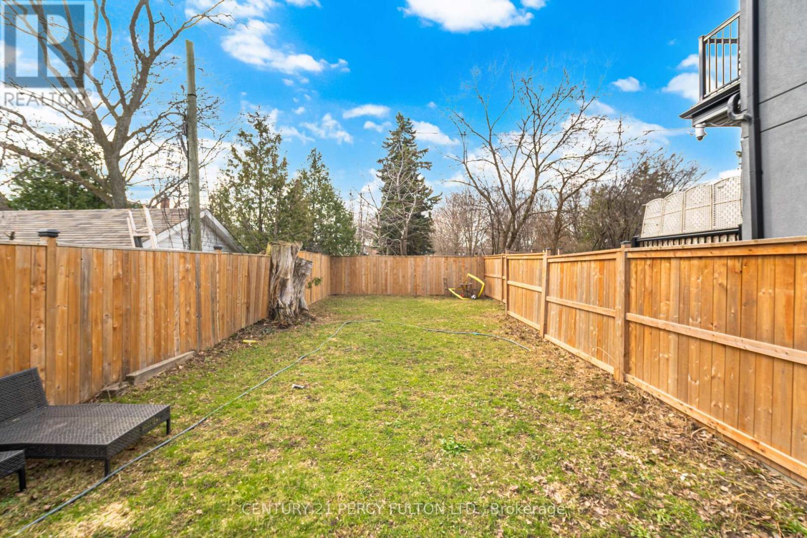 195 Danforth Road, Toronto, ON - Outdoor