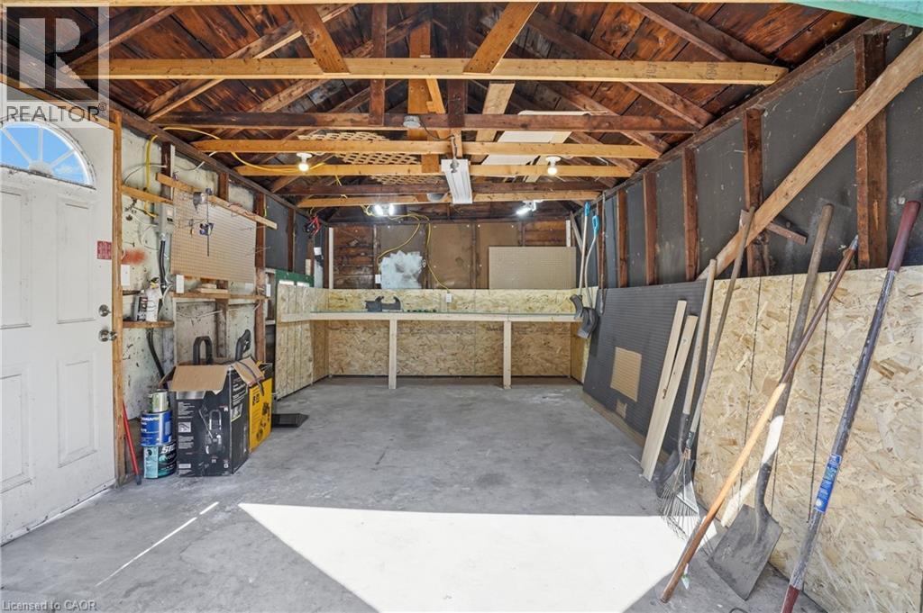 43 Cameron Avenue N, Hamilton, ON - Indoor Photo Showing Basement