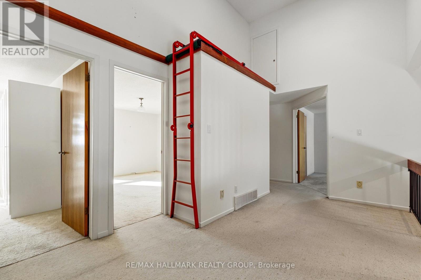 500 Foxview Place, Ottawa, ON - Indoor Photo Showing Other Room