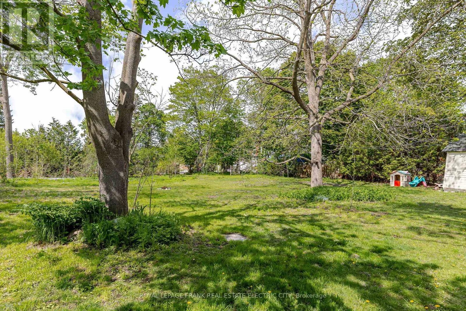 733-735 Bethune Street N, Peterborough (Northcrest Ward 5), ON - Outdoor