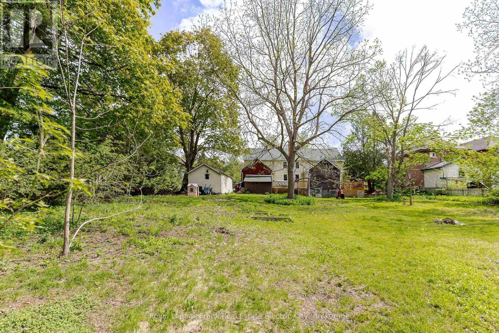 733-735 Bethune Street N, Peterborough (Northcrest Ward 5), ON - Outdoor