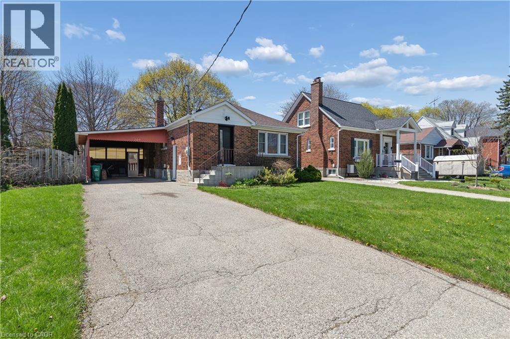 209 Bedford Road, Kitchener, ON - Outdoor With Facade