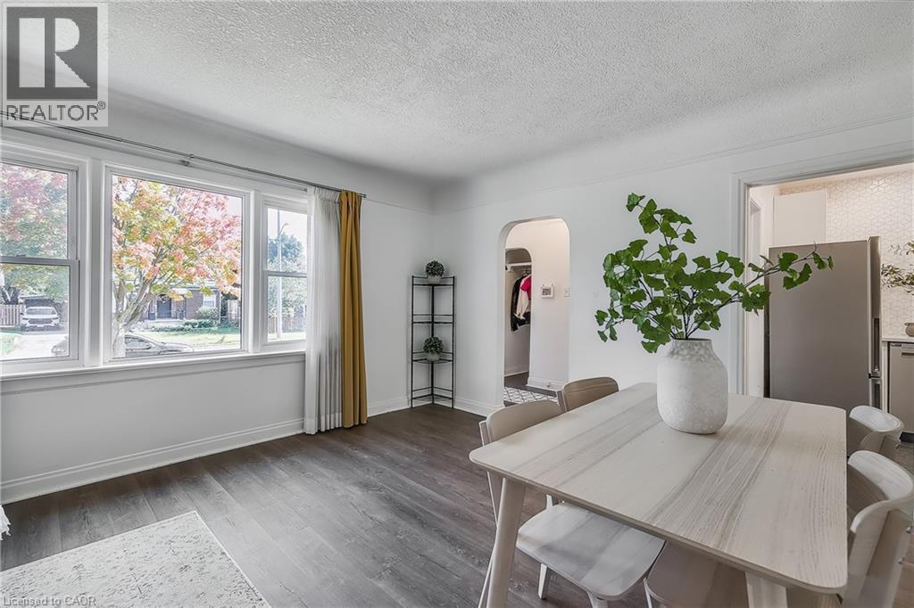 209 Bedford Road, Kitchener, ON - Indoor
