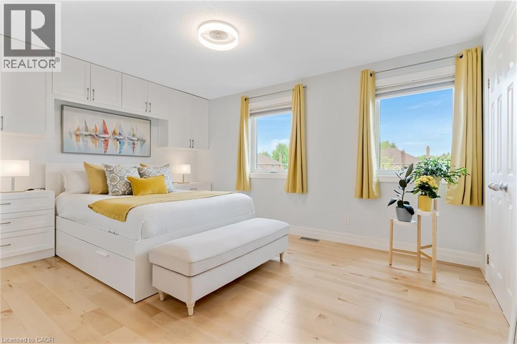 42 Handorf Drive, Cambridge, ON - Indoor Photo Showing Bedroom