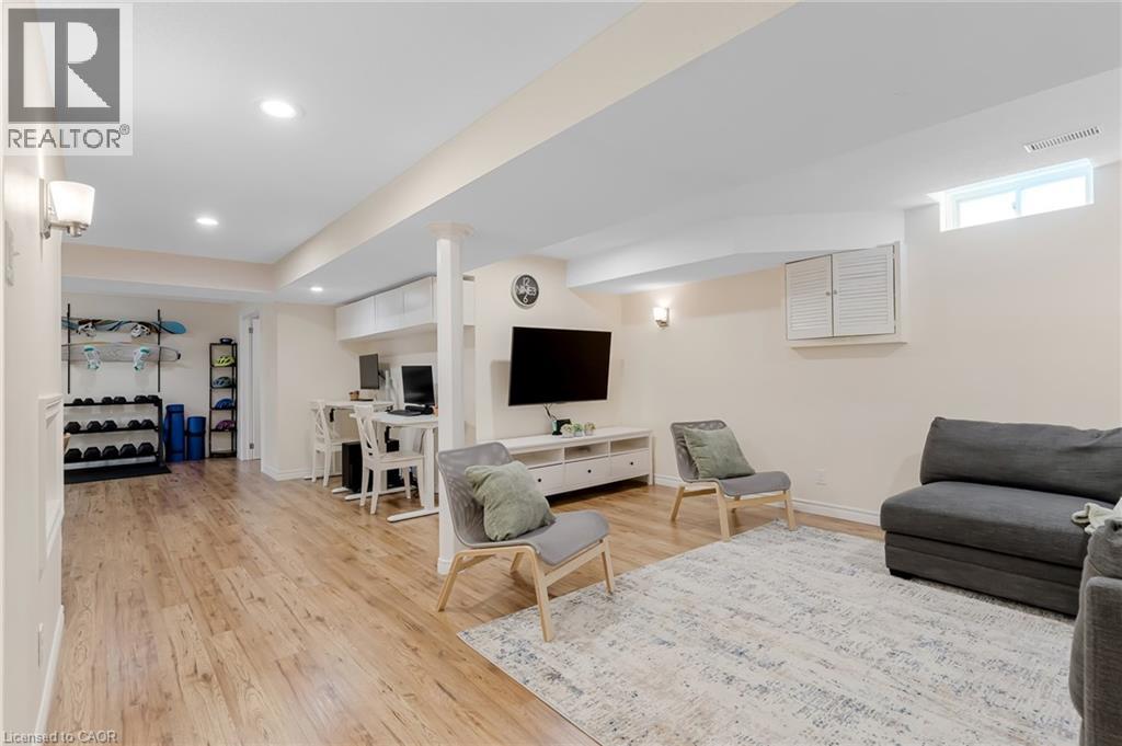 42 Handorf Drive, Cambridge, ON - Indoor