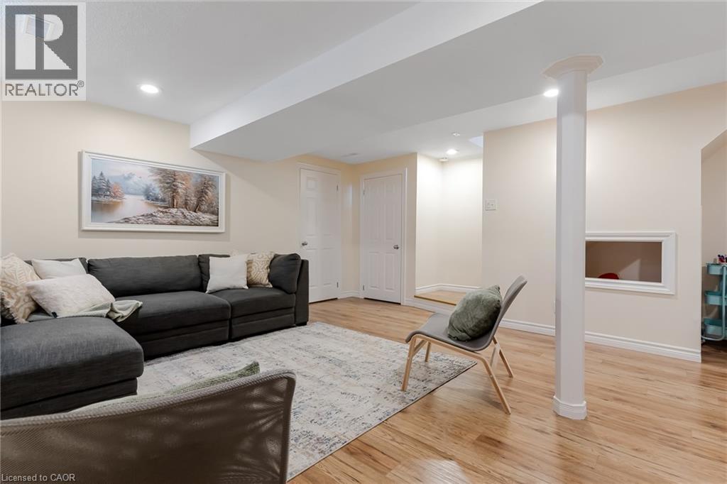 42 Handorf Drive, Cambridge, ON - Indoor
