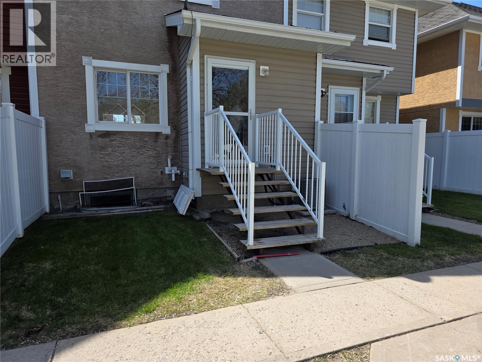 2195 Toronto Street, Regina, SK - Outdoor