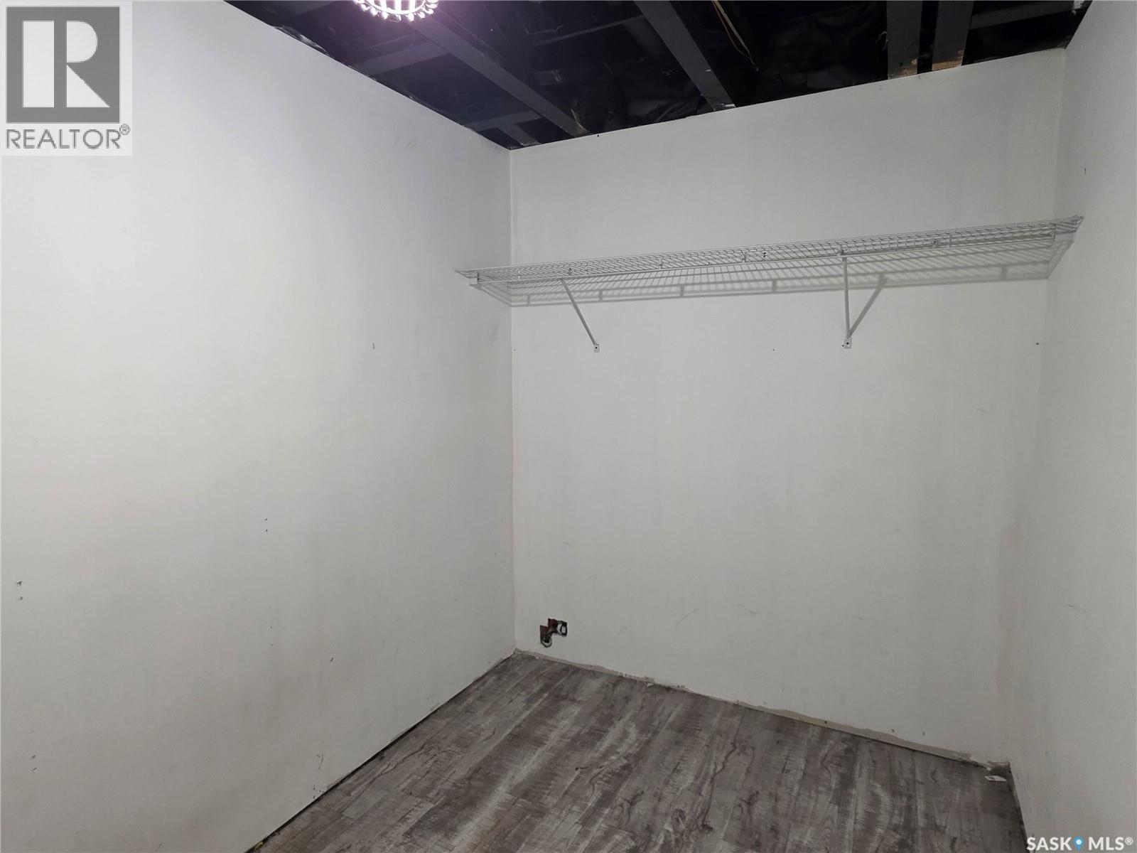 2195 Toronto Street, Regina, SK - Indoor With Storage