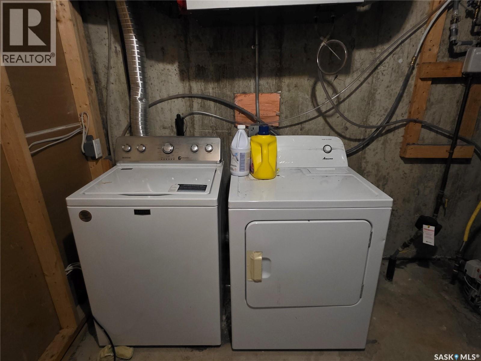 2195 Toronto Street, Regina, SK - Indoor Photo Showing Laundry Room