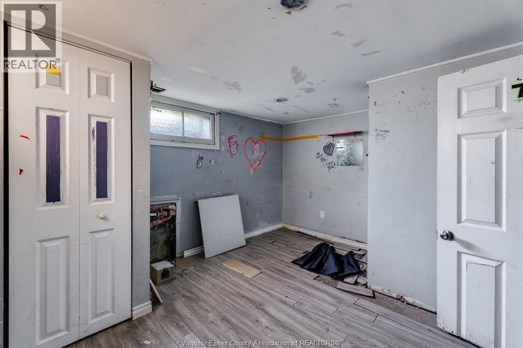 982 Bridge, Windsor, ON - Indoor Photo Showing Other Room