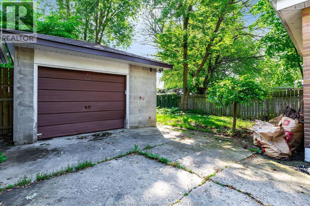 982 Bridge, Windsor, ON - Outdoor