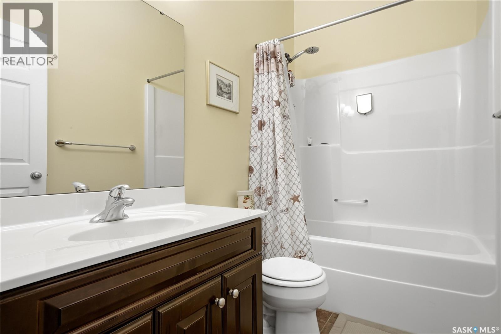 2534 Windsor Park Road, Regina, SK - Indoor Photo Showing Bathroom