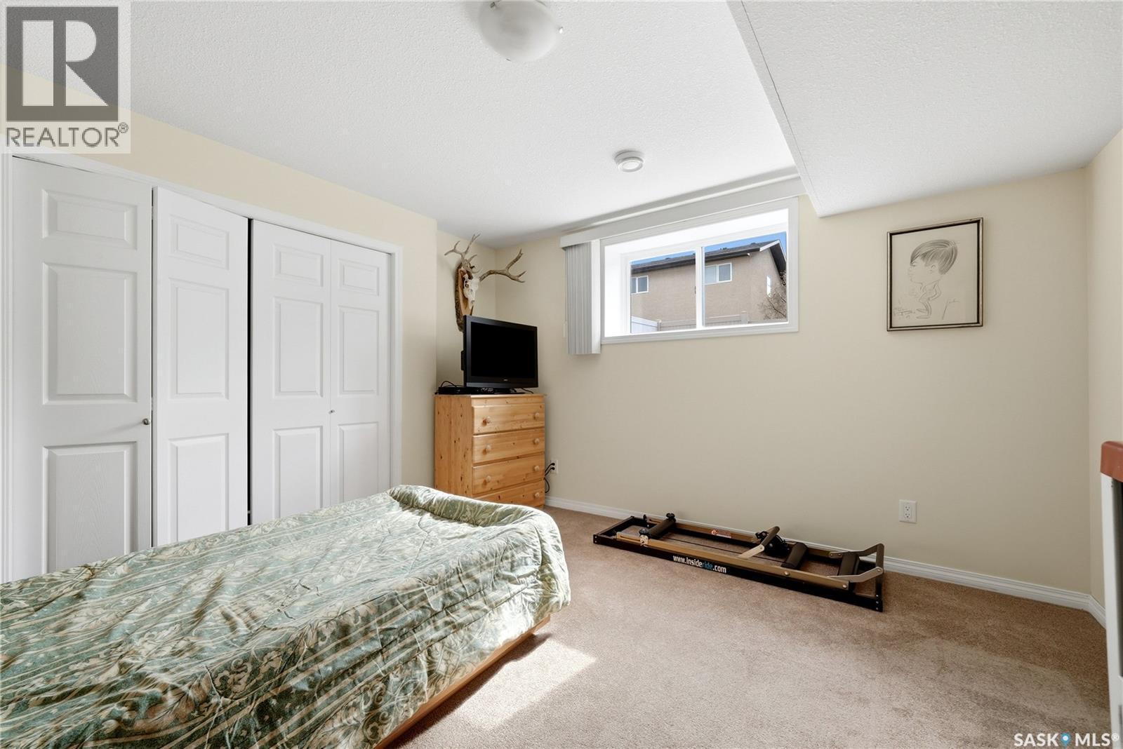 2534 Windsor Park Road, Regina, SK - Indoor Photo Showing Bedroom
