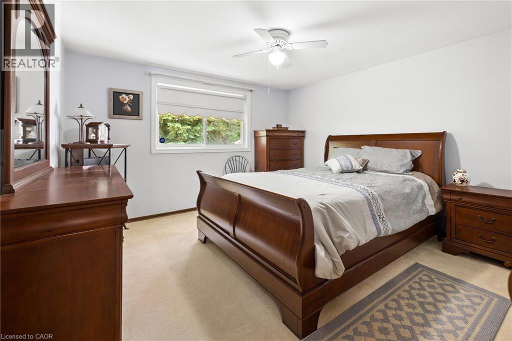 105 Silverspring Crescent, Kitchener, ON - Indoor Photo Showing Bedroom
