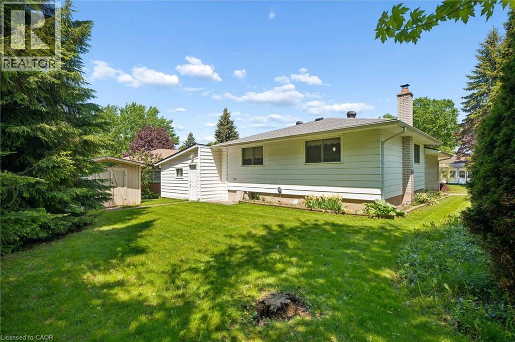 105 Silverspring Crescent, Kitchener, ON - Outdoor