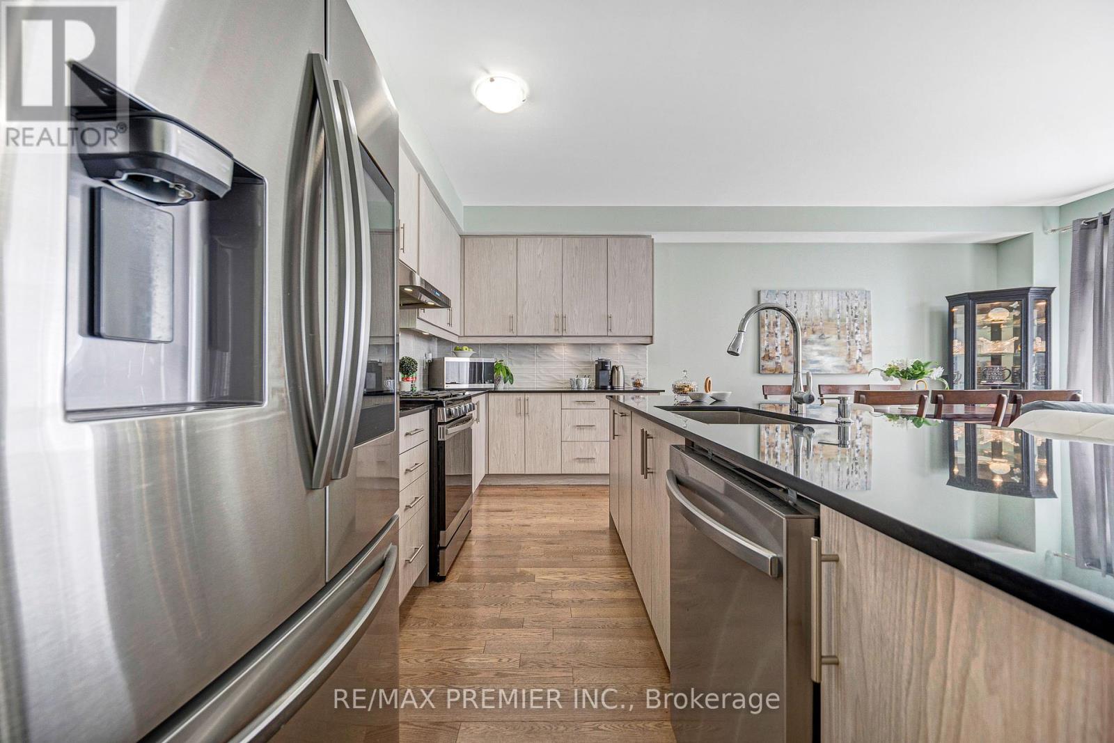 Main - 55 Singhampton Road, Vaughan, ON - Indoor Photo Showing Kitchen With Stainless Steel Kitchen With Upgraded Kitchen