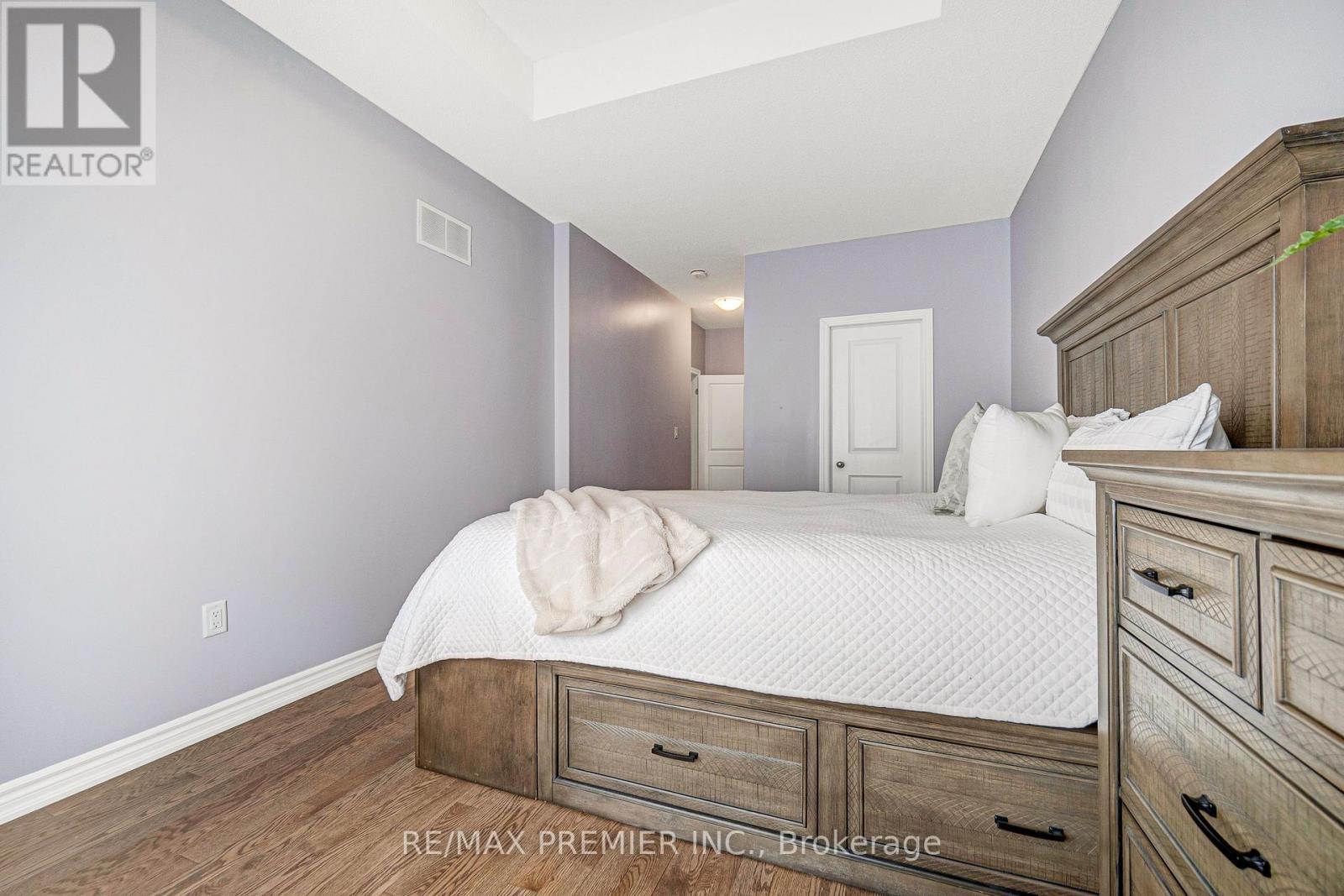 Main - 55 Singhampton Road, Vaughan, ON - Indoor Photo Showing Bedroom