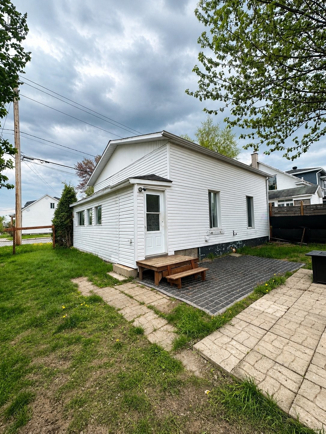 Back of Structure - 700 11E Avenue, Shawinigan, QC - Outdoor
