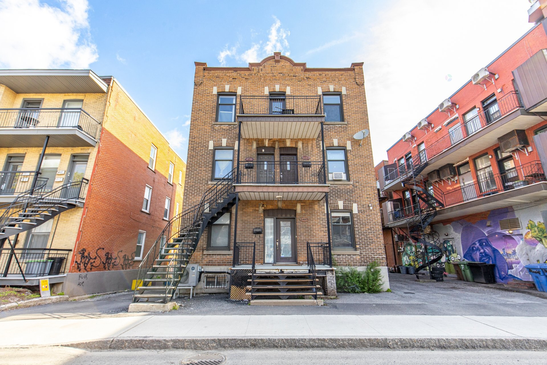 Front of Structure - 1409 Boul. Pie-Ix, Montréal (Mercier/Hochelaga-Maisonneuve), QC - Outdoor With Facade
