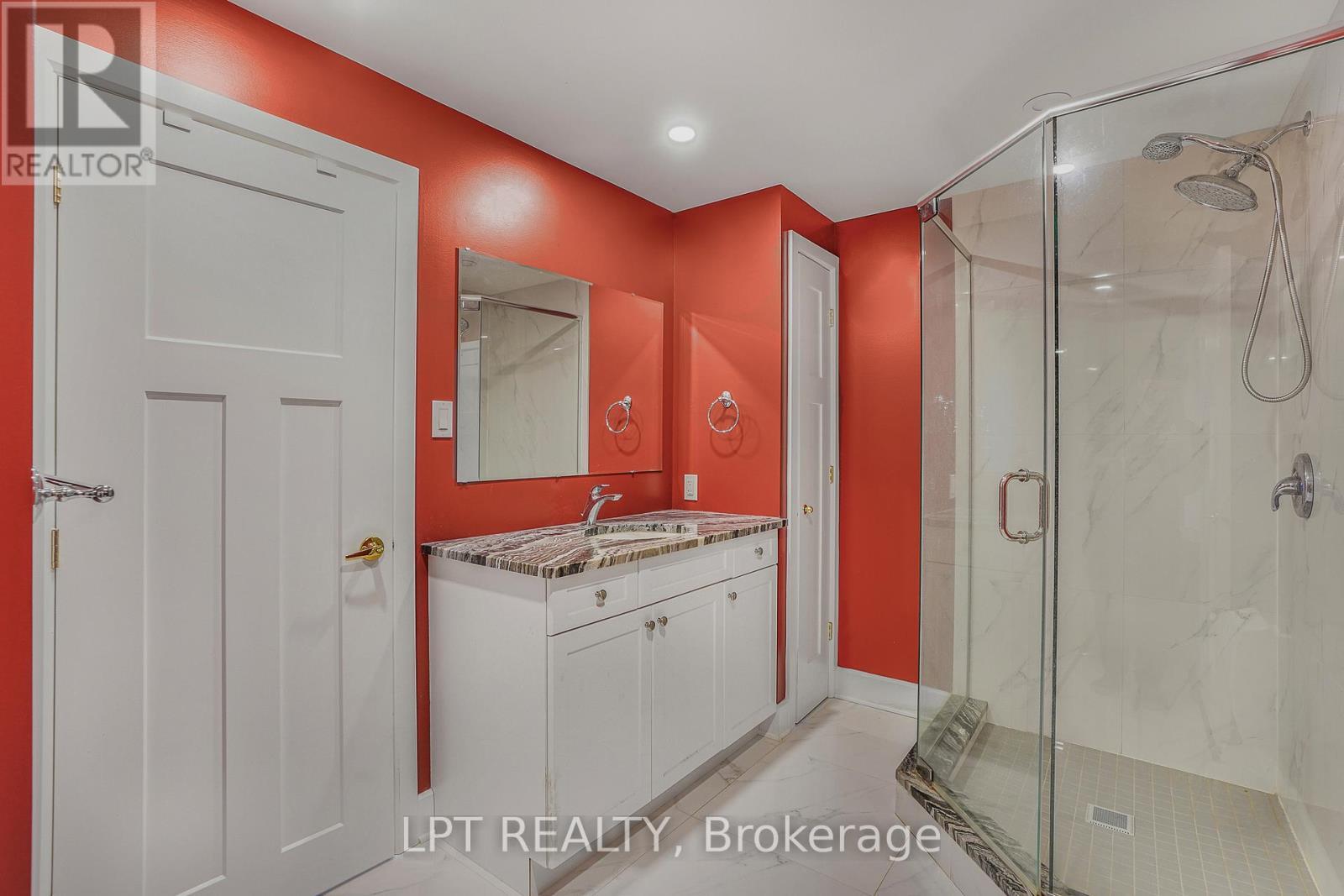 972 Aberdeen Road, Champlain, ON - Indoor Photo Showing Bathroom