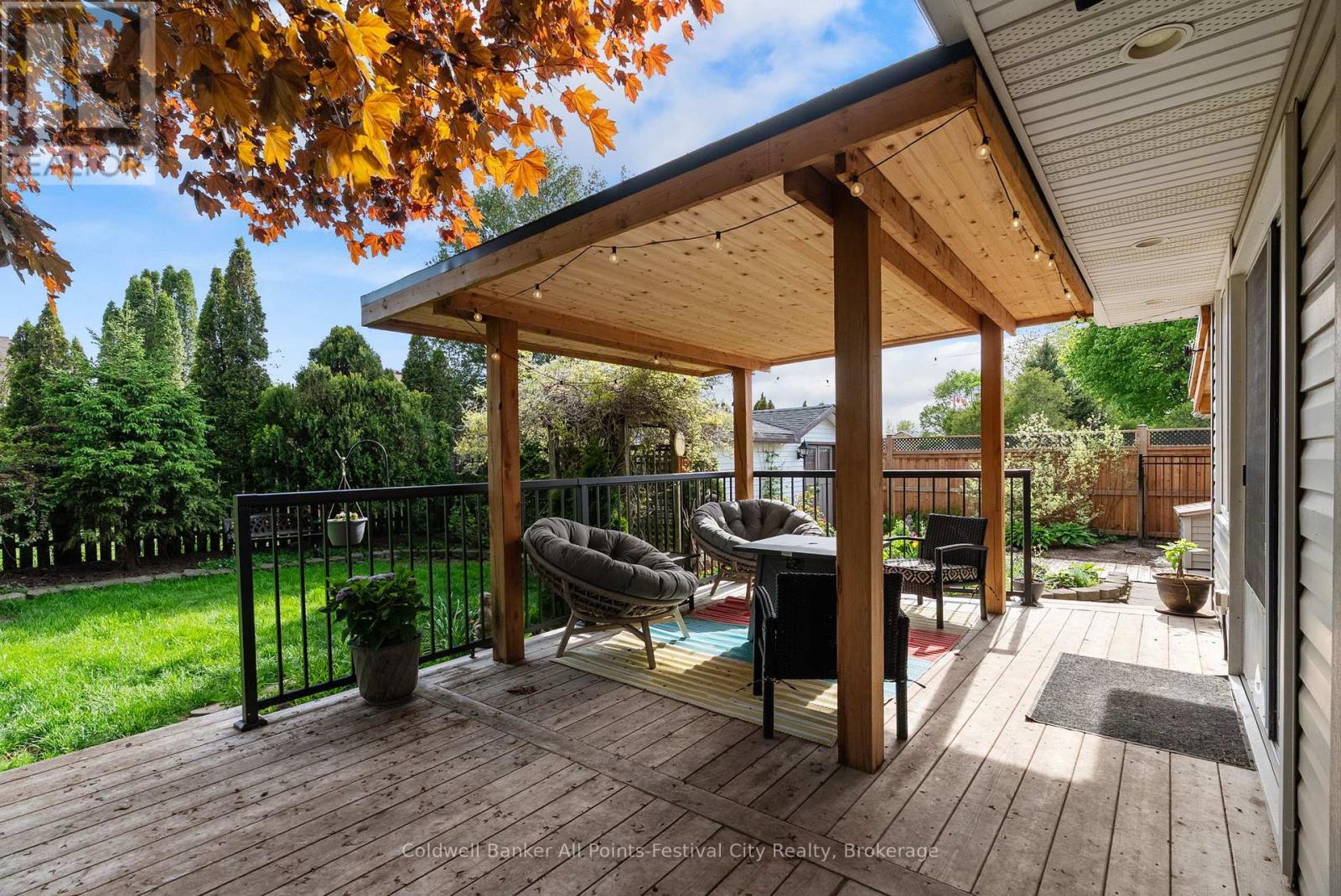 145 Suncoast Drive W, Goderich (Goderich (Town)), ON - Outdoor With Deck Patio Veranda With Exterior