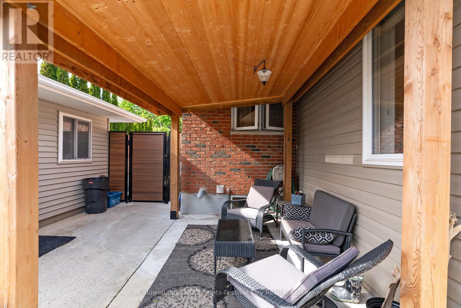 145 Suncoast Drive W, Goderich (Goderich (Town)), ON - Outdoor With Deck Patio Veranda With Exterior