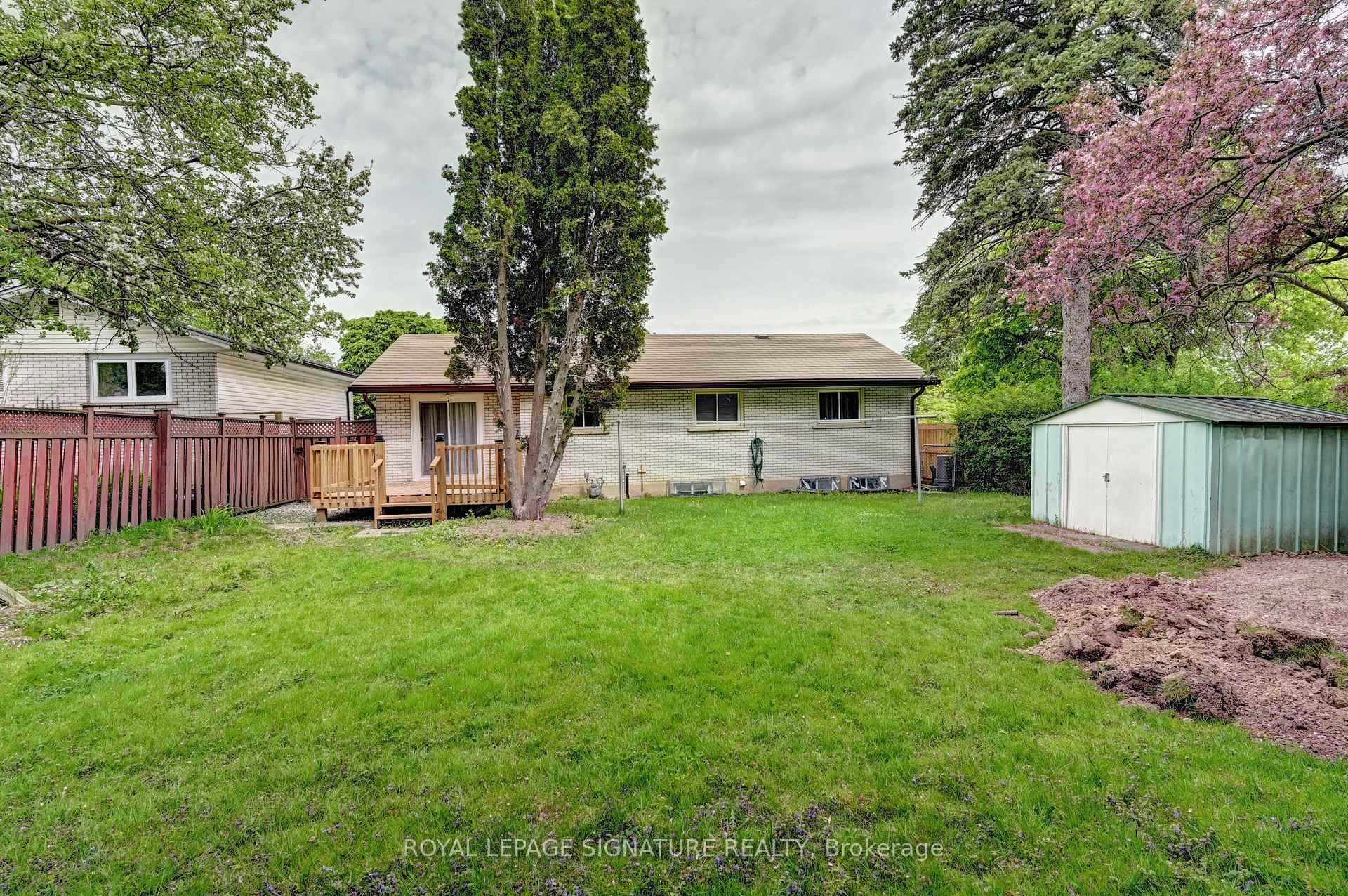 240 Stonybrook Drive, Kitchener, ON - Outdoor