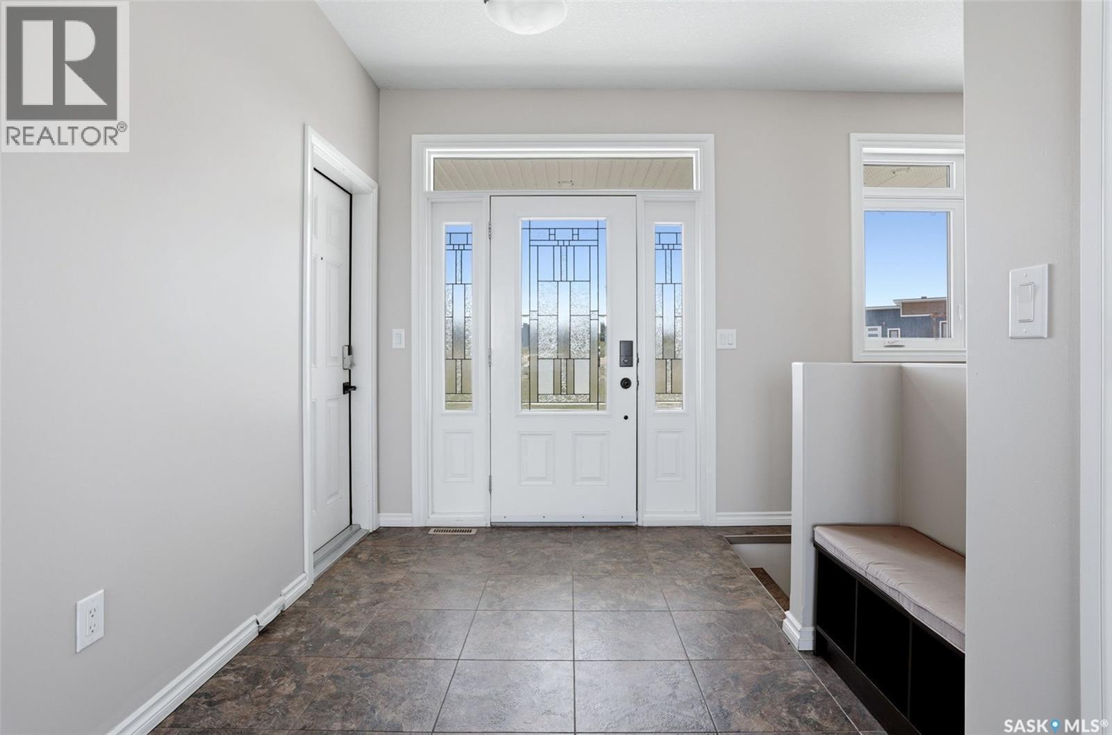 701 Saskatoon Drive, Katepwa Beach, SK - Indoor Photo Showing Other Room