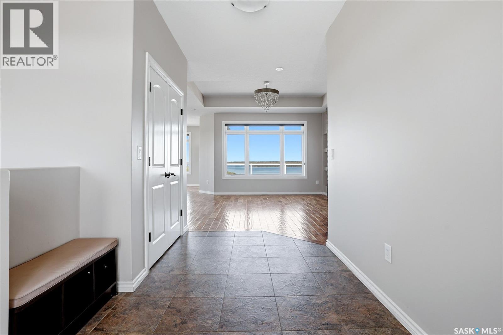 701 Saskatoon Drive, Katepwa Beach, SK - Indoor Photo Showing Other Room