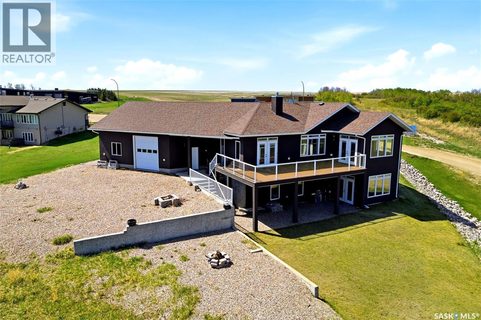 701 Saskatoon Drive, Katepwa Beach, SK - Outdoor With Deck Patio Veranda