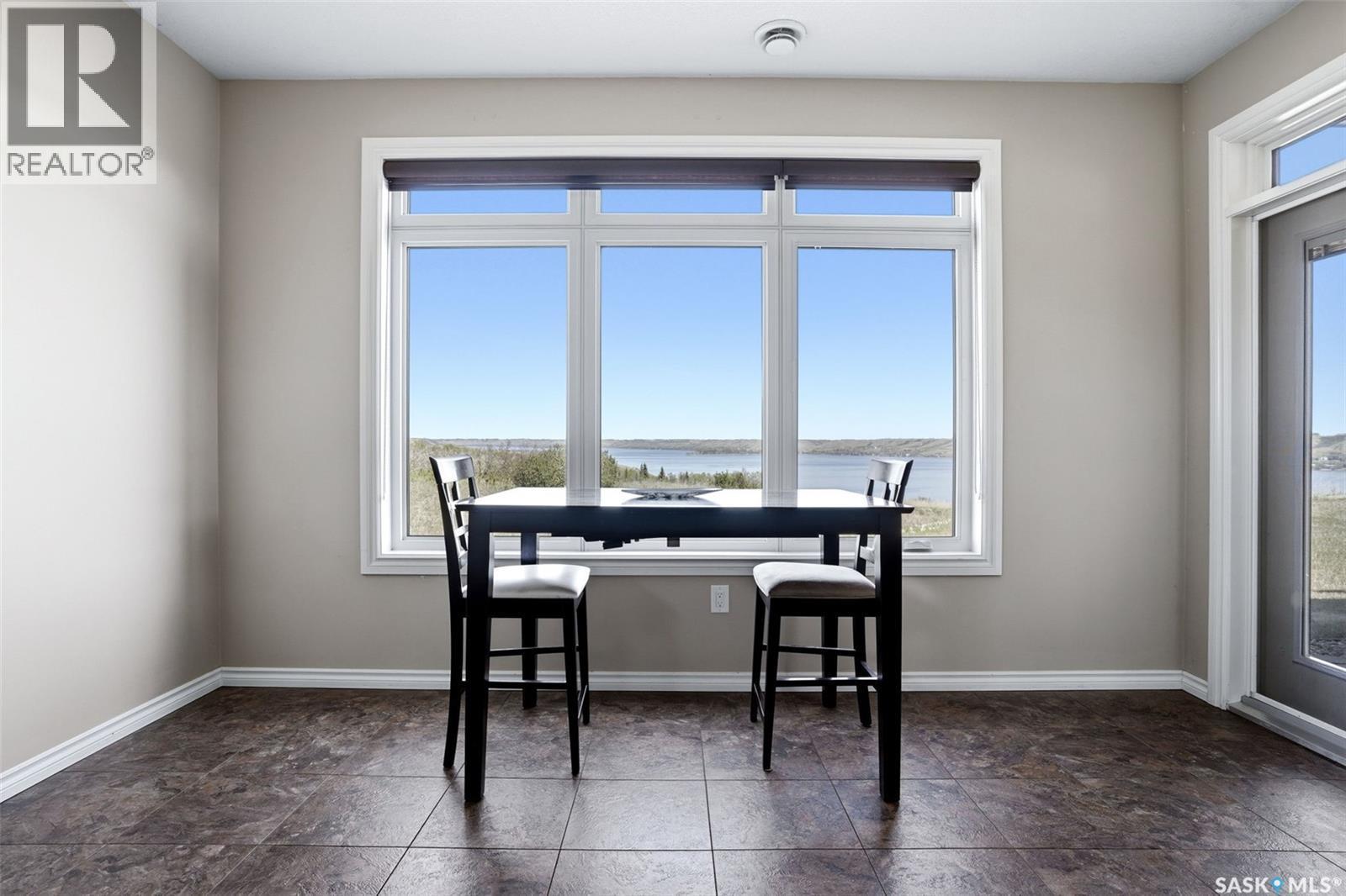 701 Saskatoon Drive, Katepwa Beach, SK - Indoor Photo Showing Dining Room
