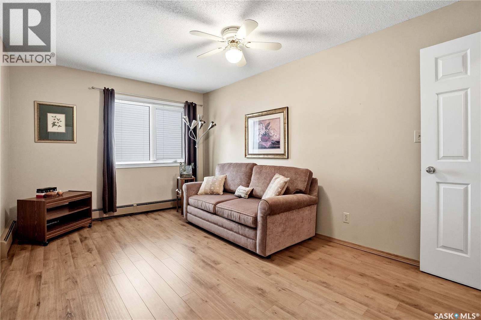 134 960 Assiniboine Avenue E, Regina, SK - Indoor