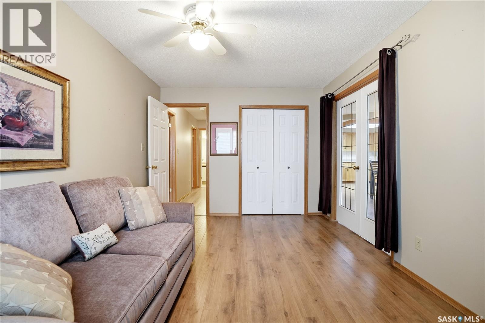 134 960 Assiniboine Avenue E, Regina, SK - Indoor