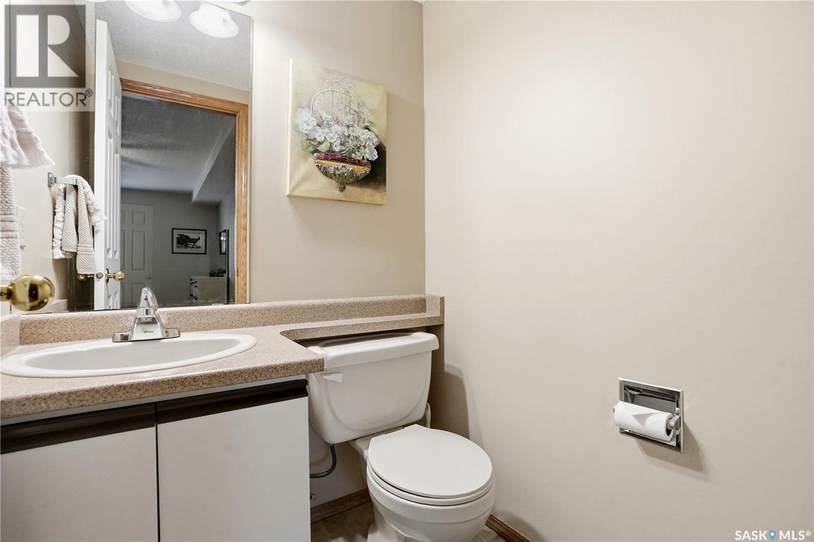134 960 Assiniboine Avenue E, Regina, SK - Indoor Photo Showing Bathroom