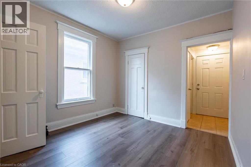 89 Carrick Avenue Unit# 3, Hamilton, ON - Indoor Photo Showing Other Room