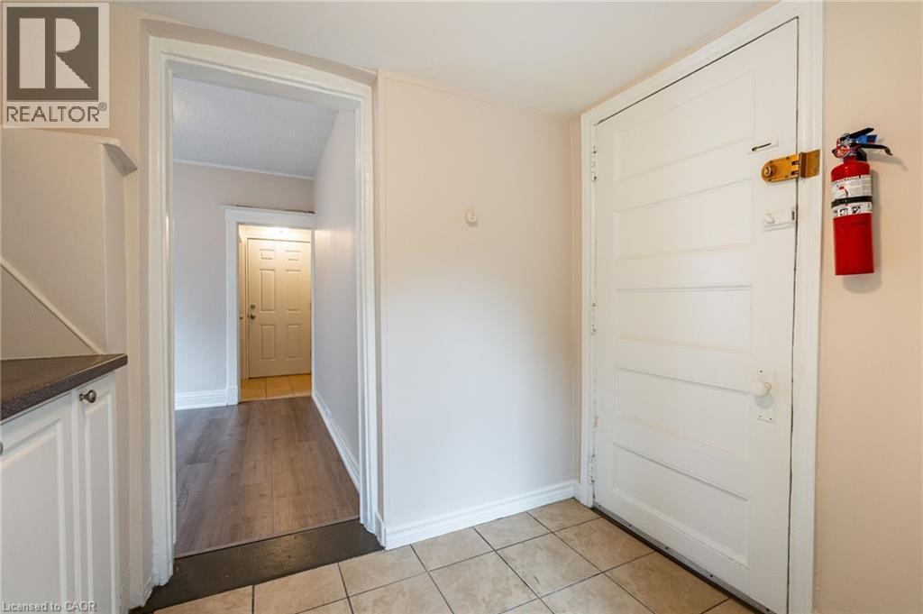 89 Carrick Avenue Unit# 3, Hamilton, ON - Indoor
