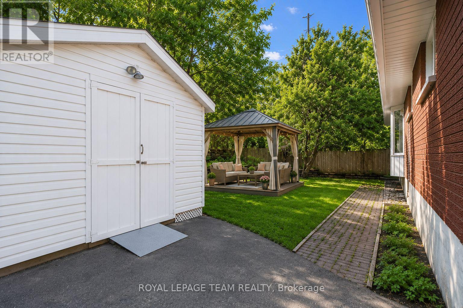 Photo has been virtually staged - 2317 Elmira Drive, Ottawa, ON - Outdoor
