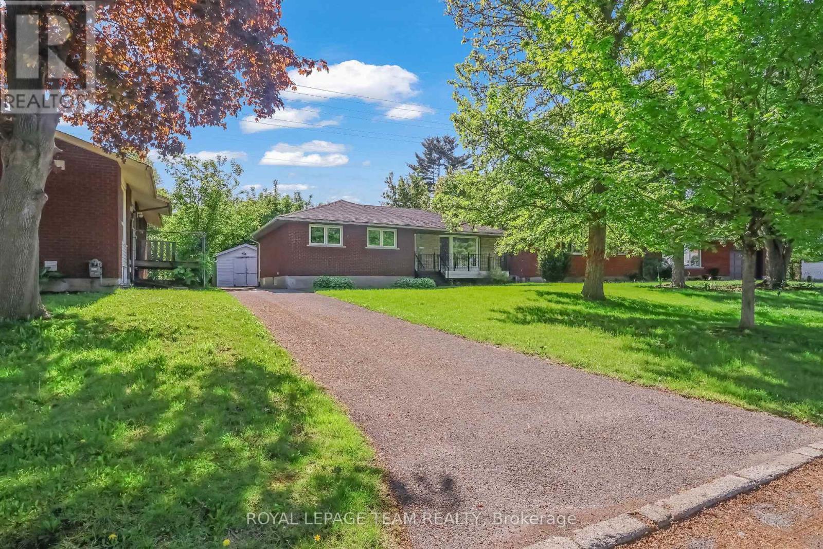 2317 Elmira Drive, Ottawa, ON - Outdoor