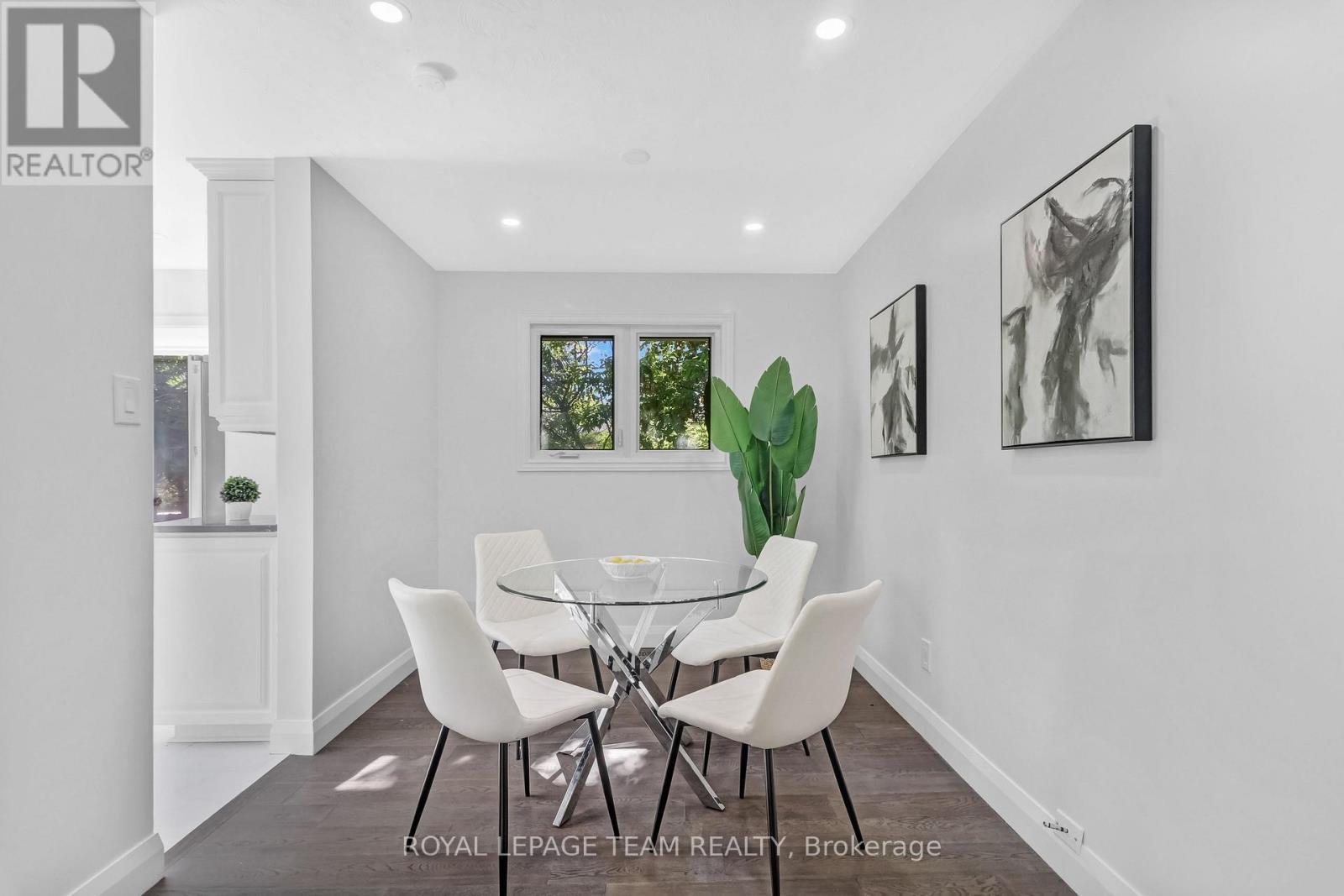 2317 Elmira Drive, Ottawa, ON - Indoor Photo Showing Dining Room
