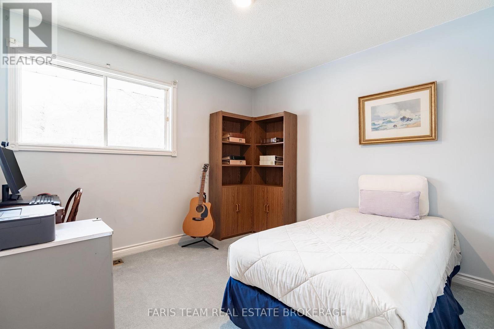21 Pooles Road, Springwater, ON - Indoor Photo Showing Bedroom