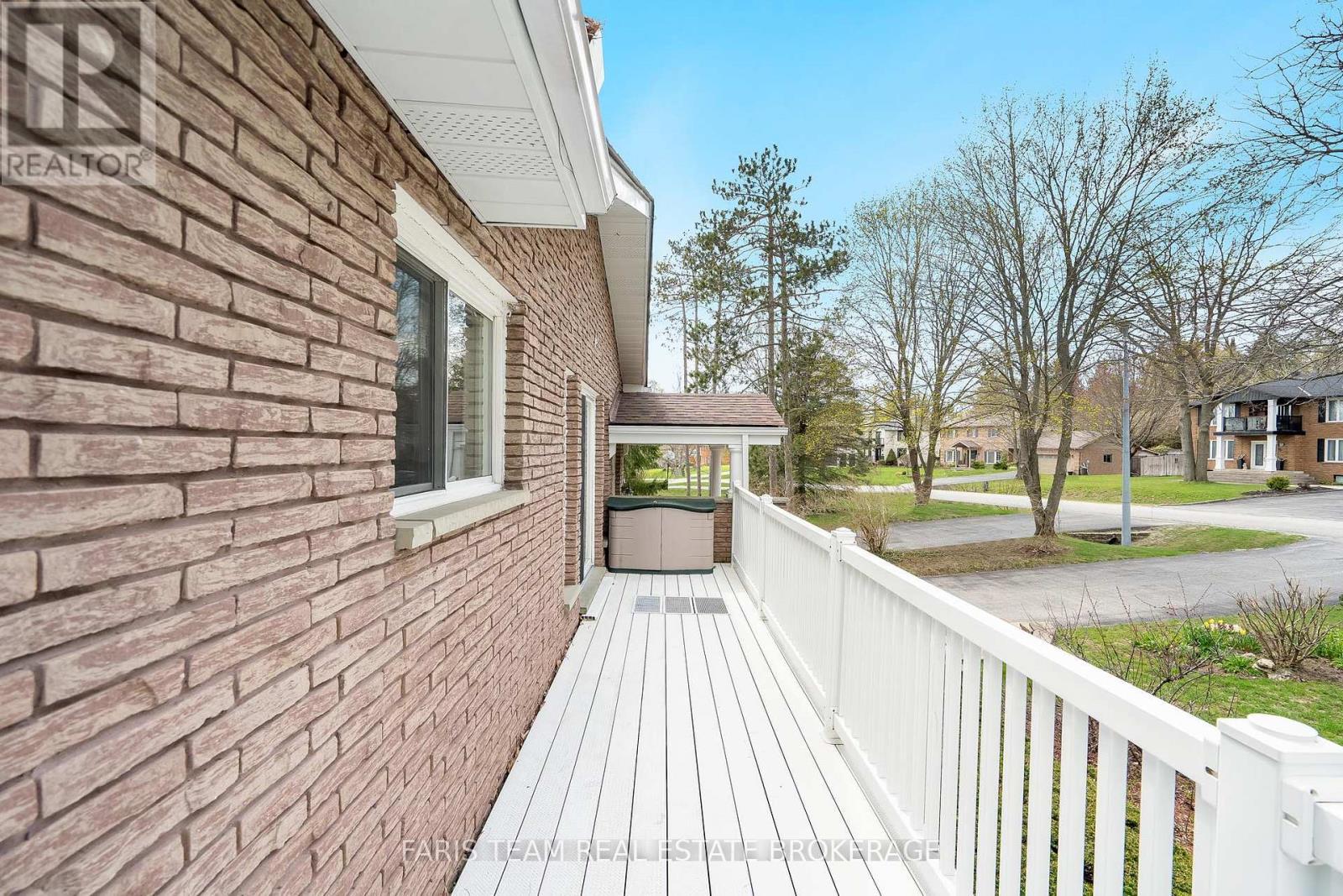 21 Pooles Road, Springwater, ON - Outdoor