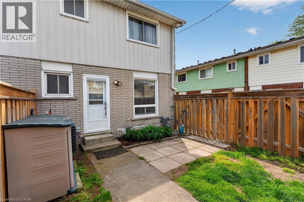 2700 Barton Street E Unit# 31, Hamilton, ON - Outdoor With Exterior
