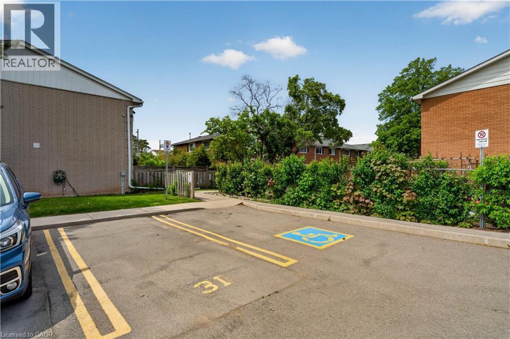 2700 Barton Street E Unit# 31, Hamilton, ON - Outdoor