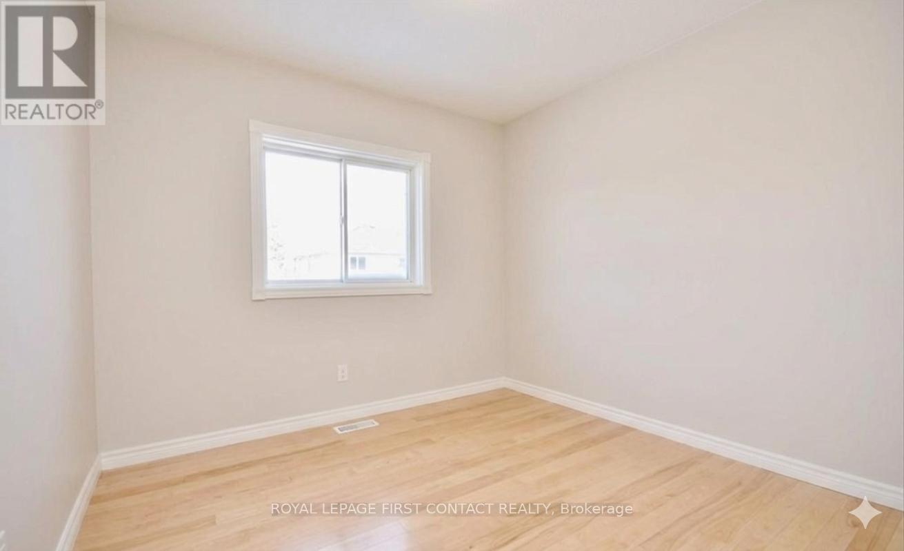 88 Michael Crescent, Barrie, ON - Indoor Photo Showing Other Room