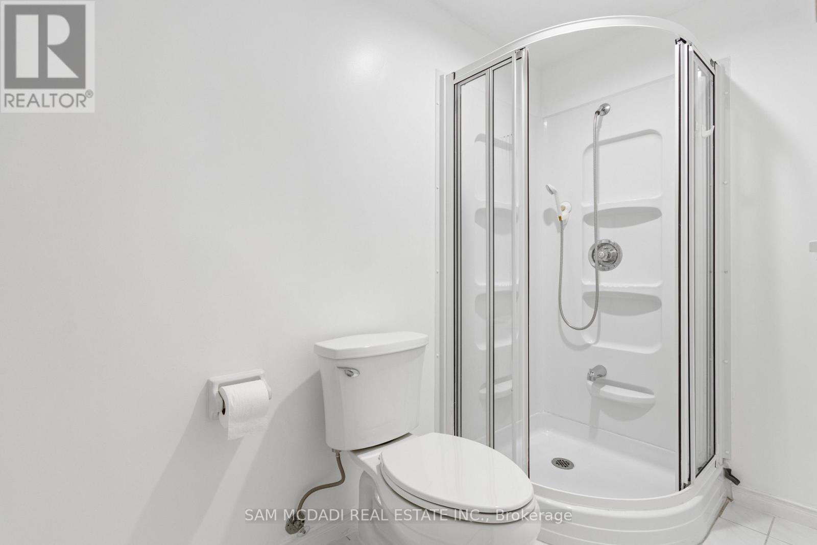 4461 Gladebrook Crescent, Mississauga, ON - Indoor Photo Showing Bathroom