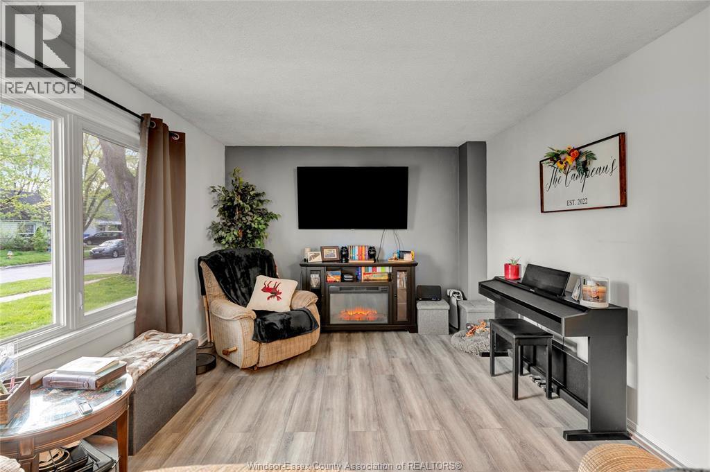 1260 Oak, Windsor, ON - Indoor