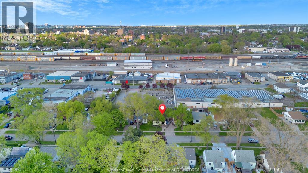 1260 Oak, Windsor, ON - Outdoor With View