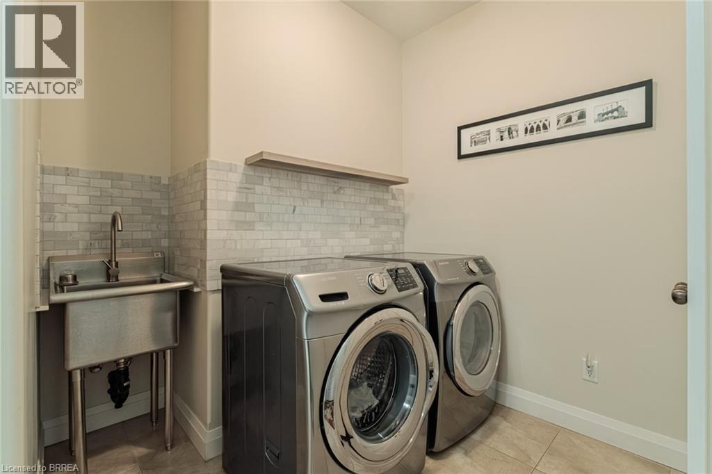5 Moore Boulevard, Brantford, ON - Indoor Photo Showing Laundry Room
